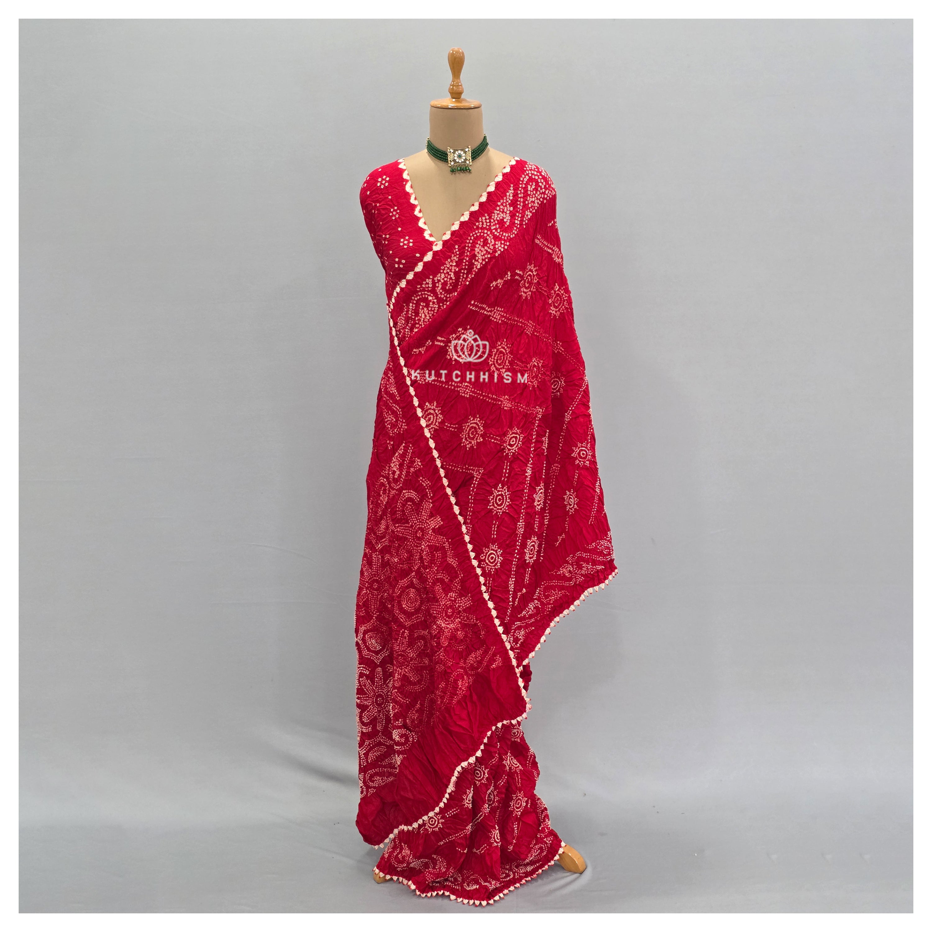 Red bandhani saree