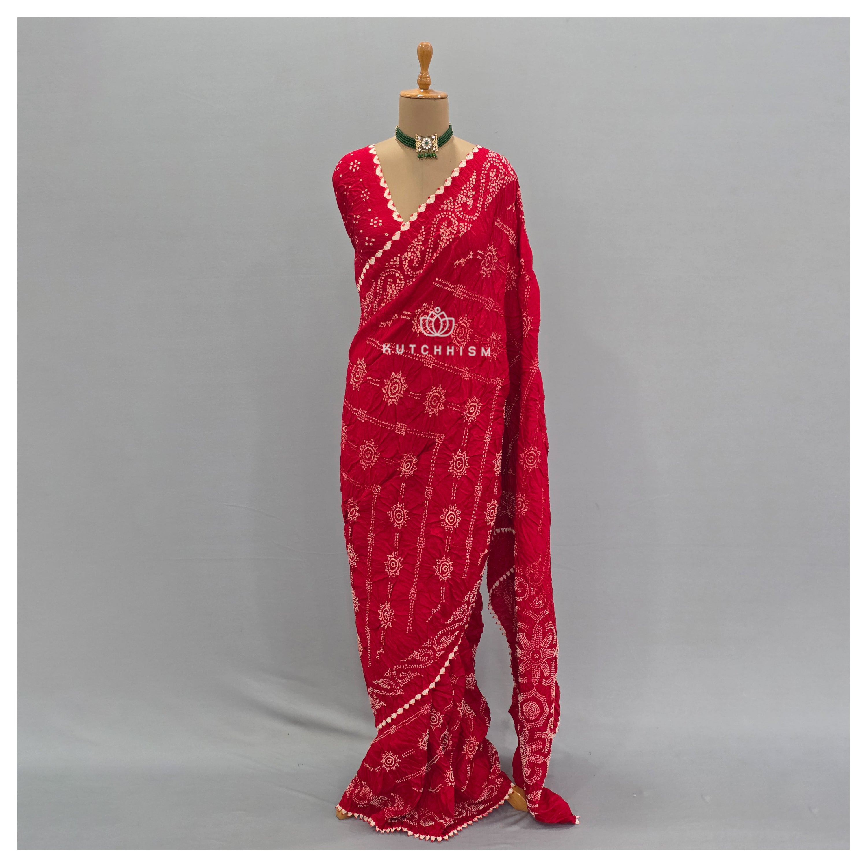 Red bandhani saree