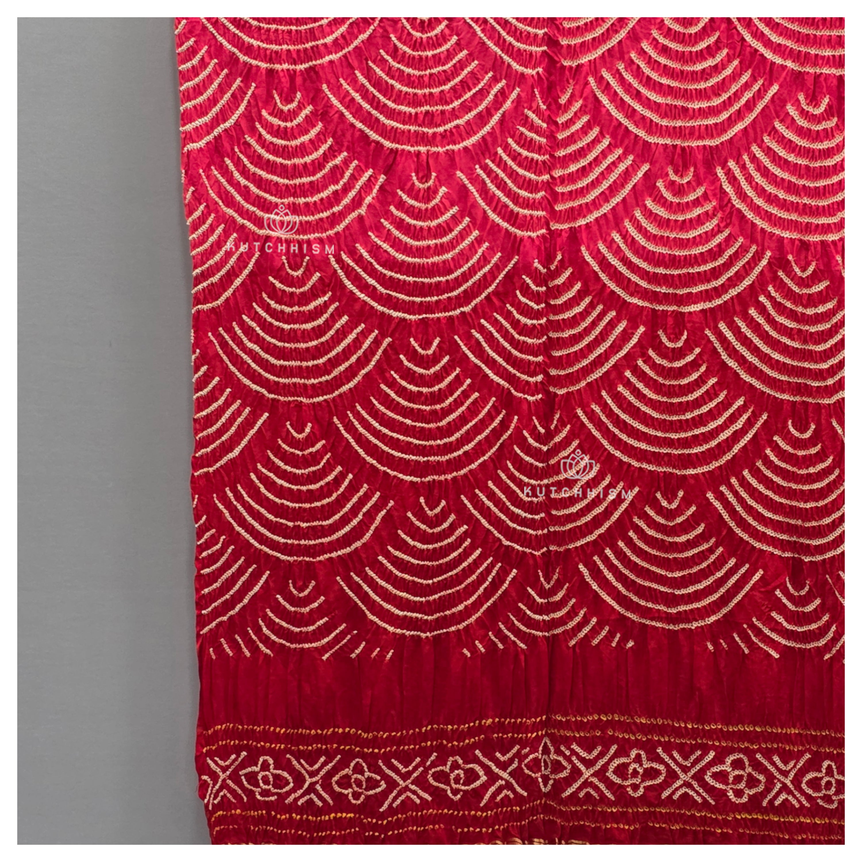Red Shaded Bandhani dupatta