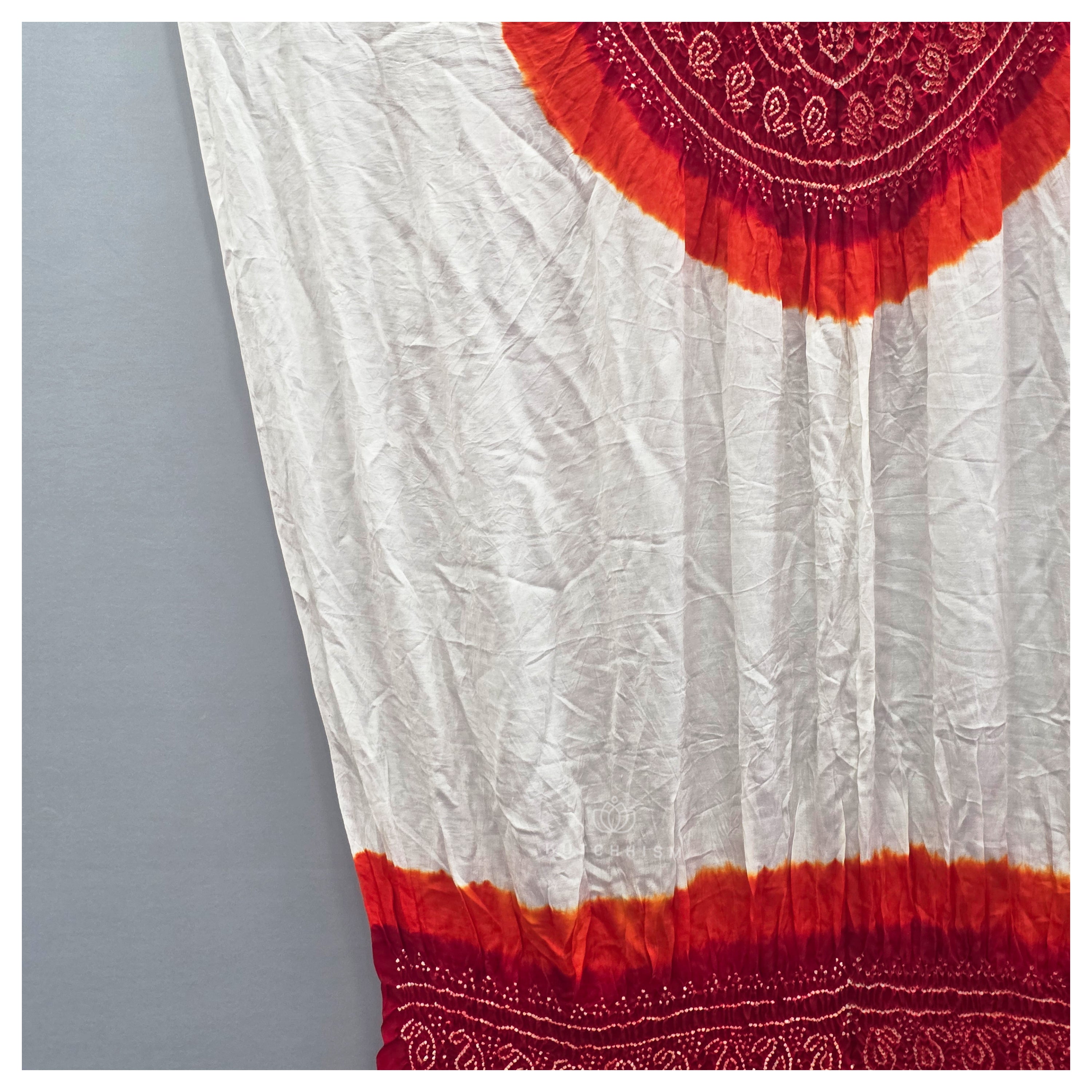 Red White Shaded Bandhani dupatta