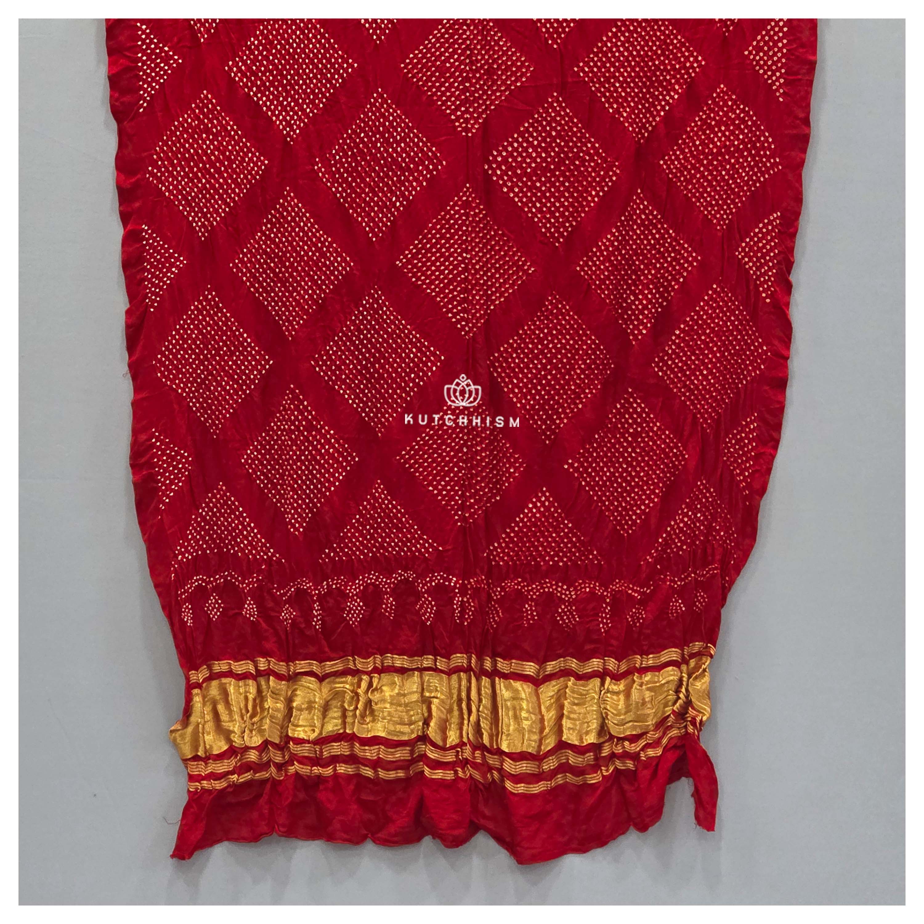 Red Dupatta