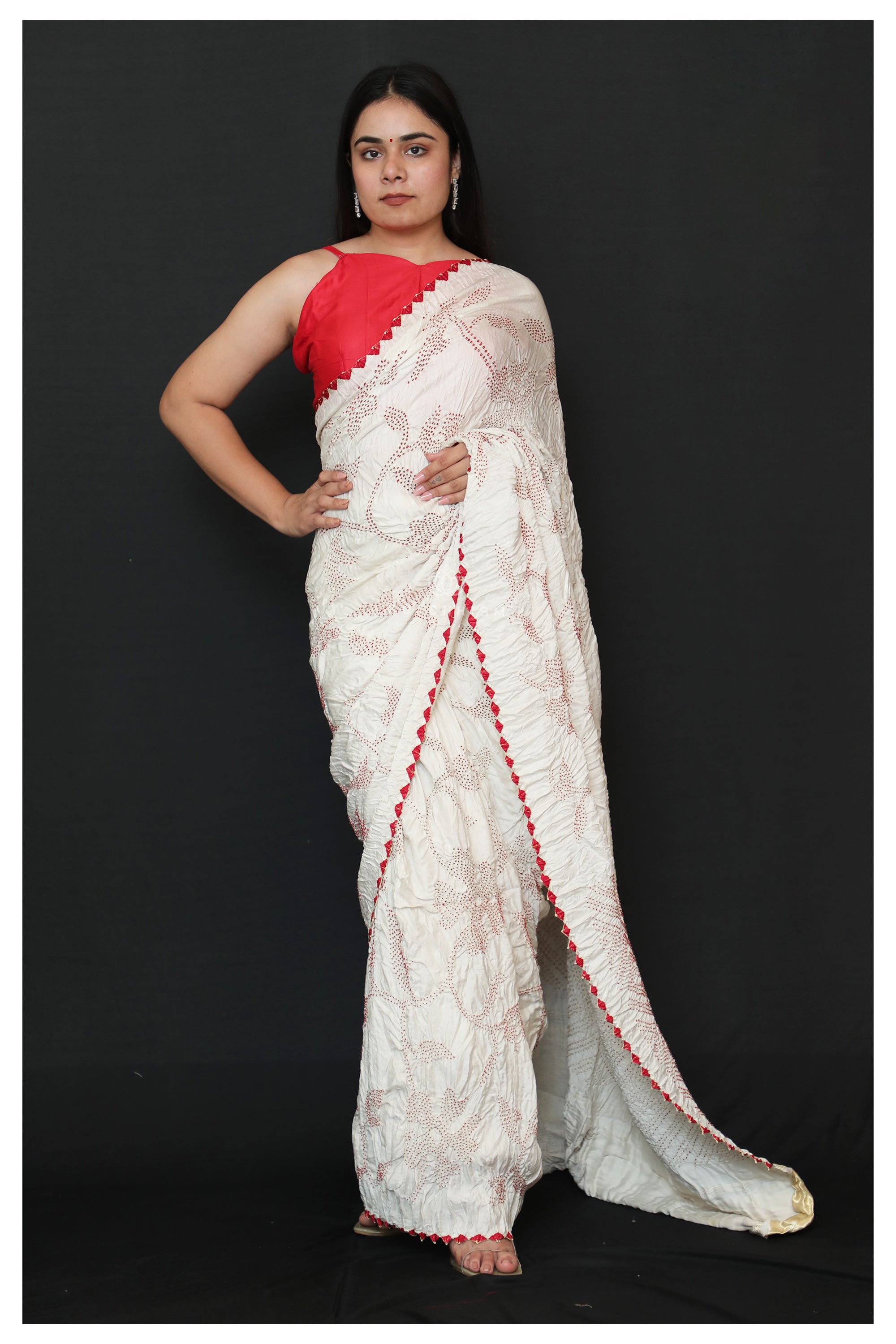 White Bandhani saree