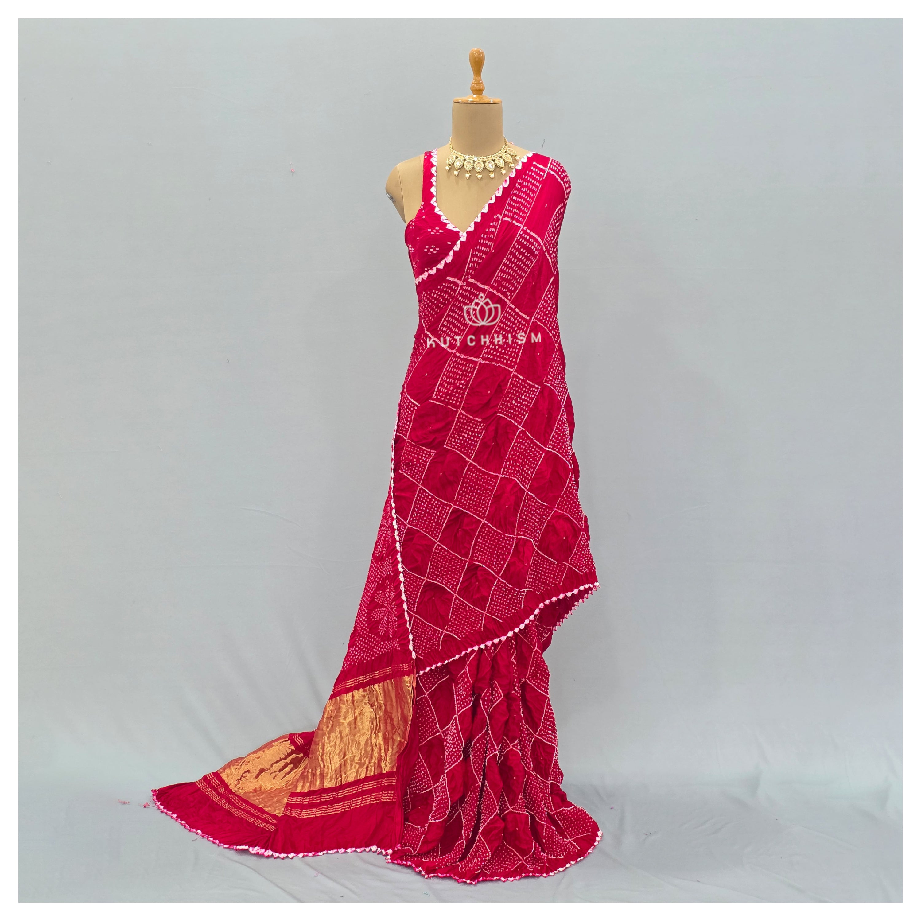 Red bandhani saree