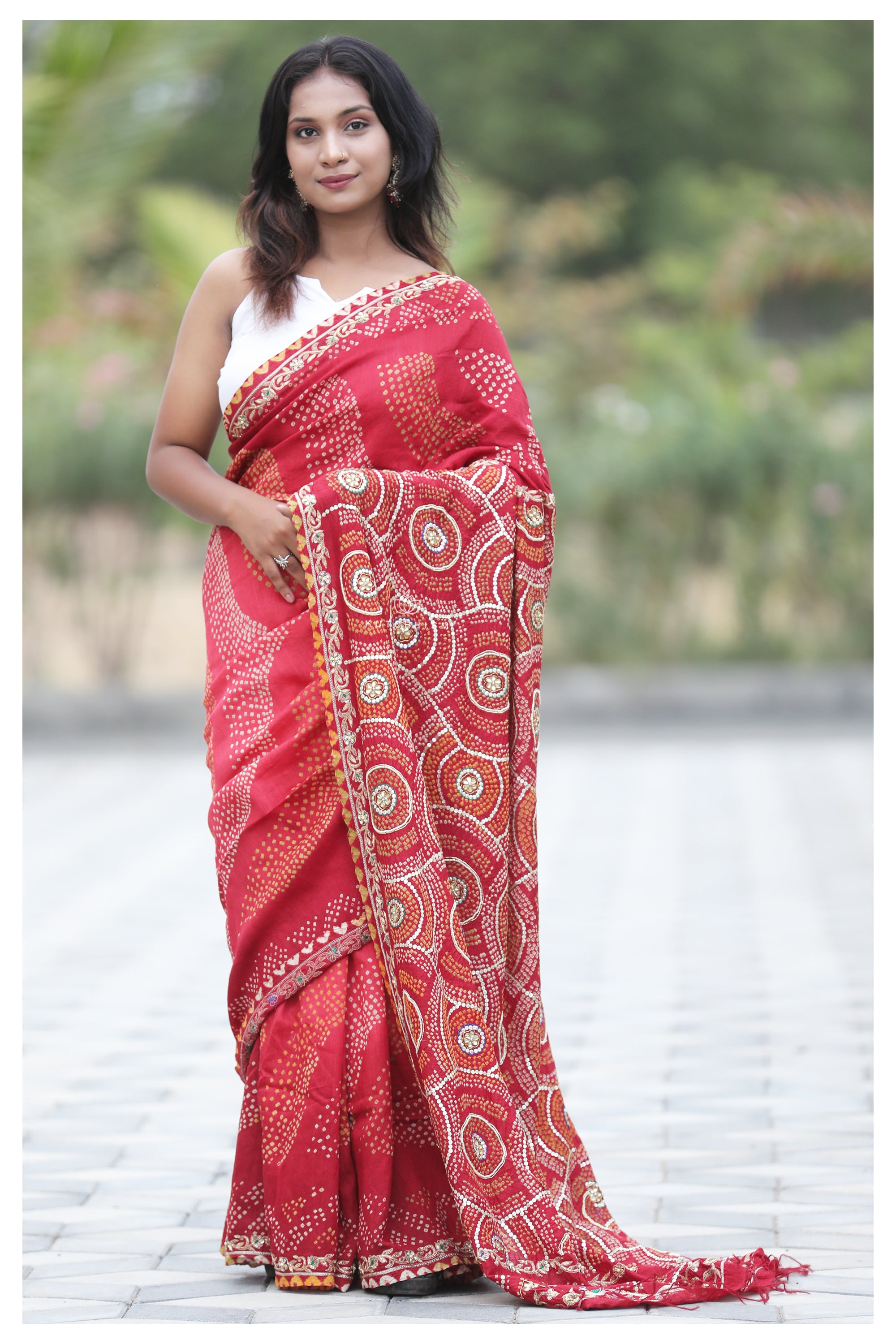 Red - Orange shaded Handcrafted saree