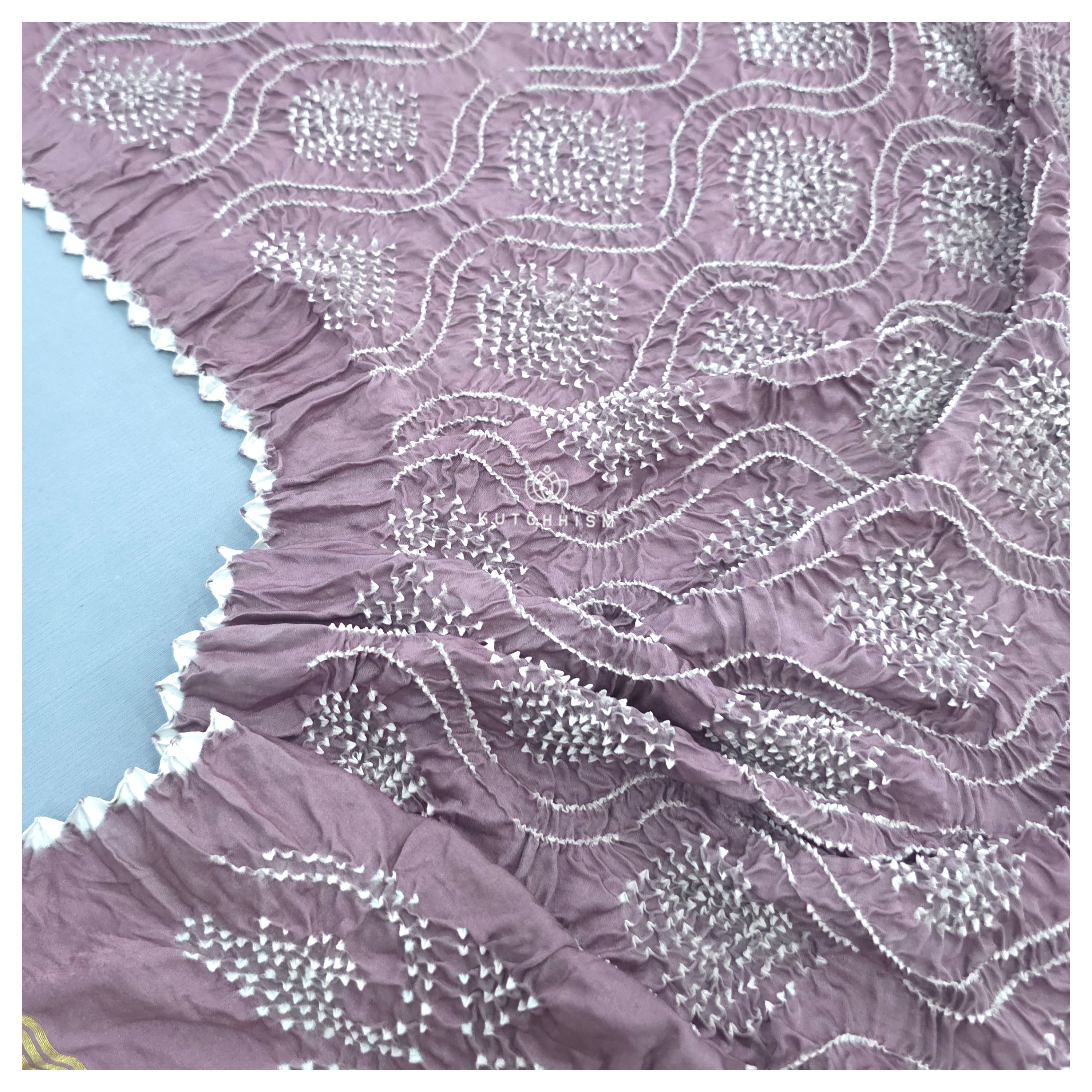 Mauve Bandhani dupatta