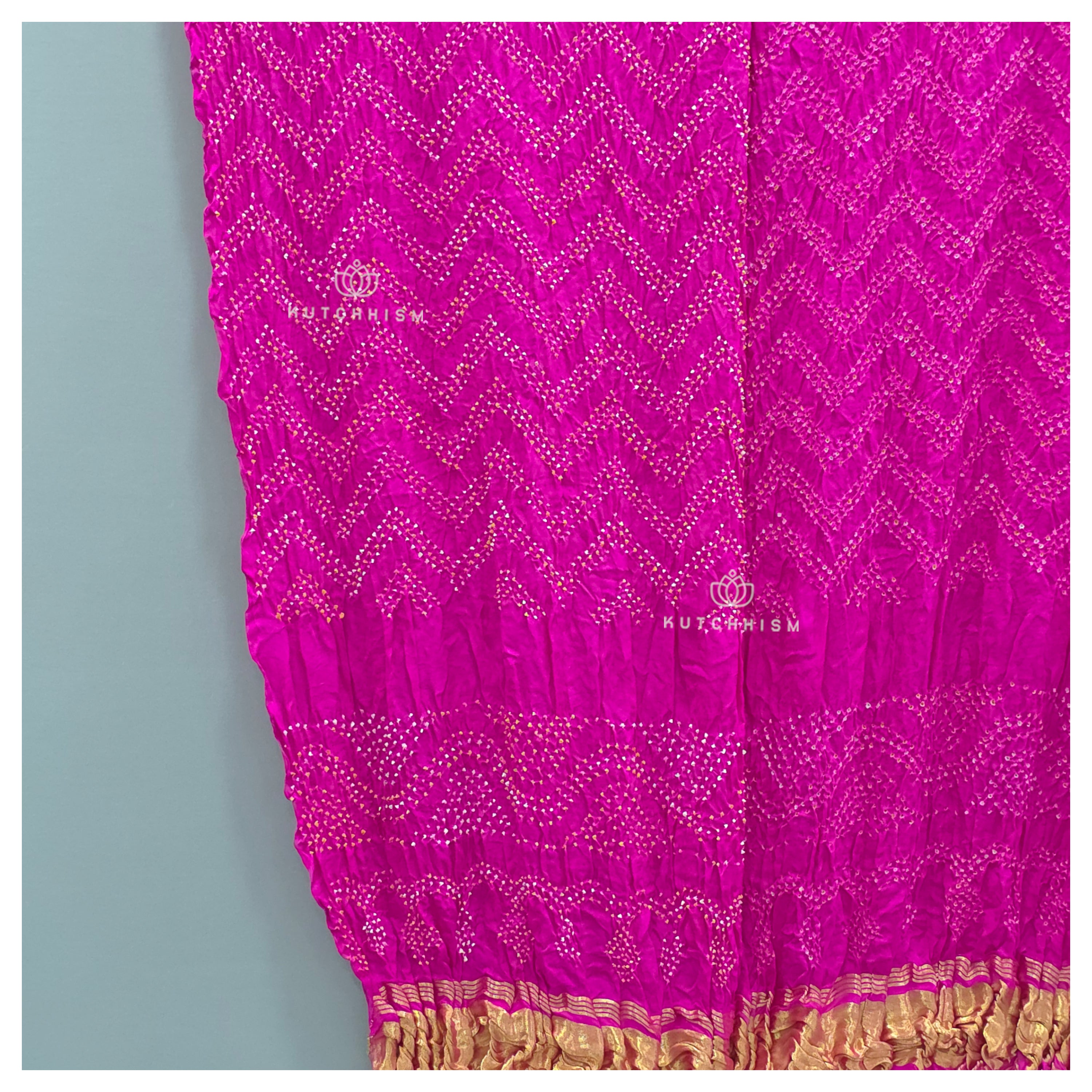 Pink Bandhani dupatta