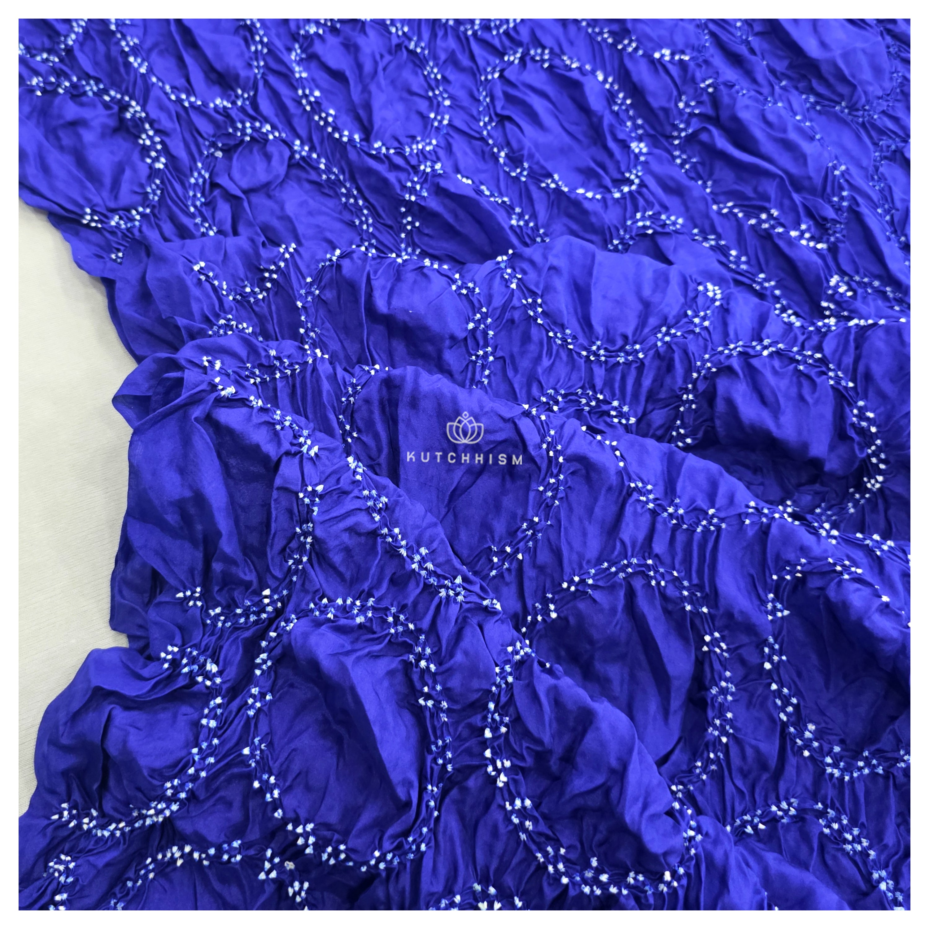Blue dupatta