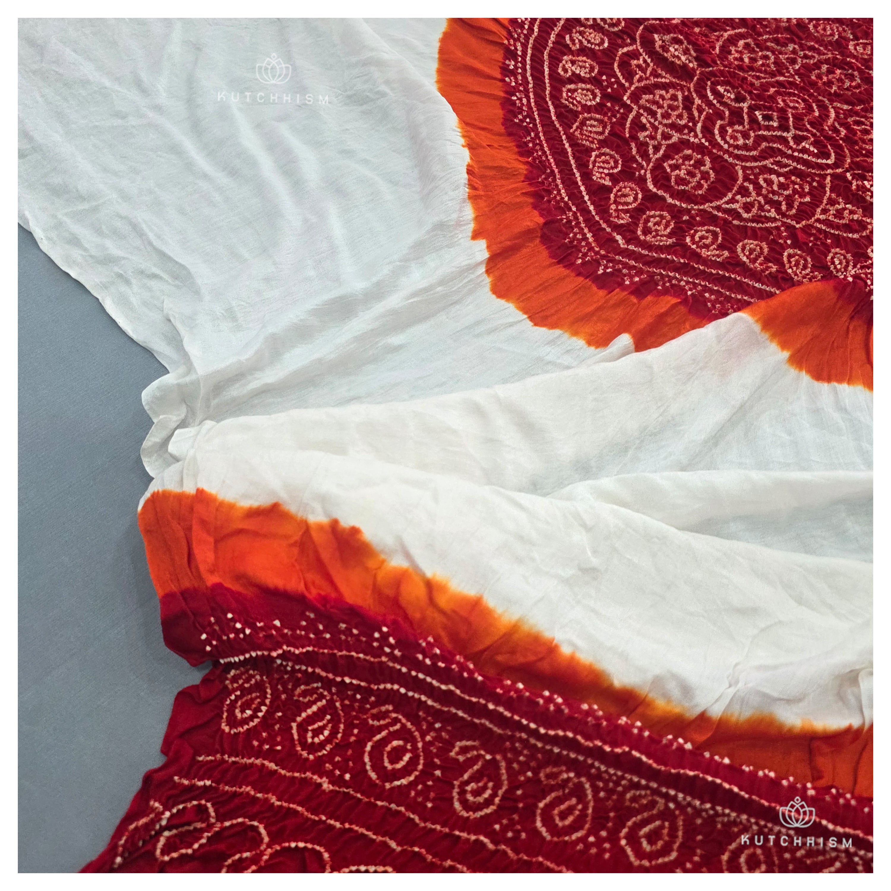 Red White Shaded Bandhani dupatta